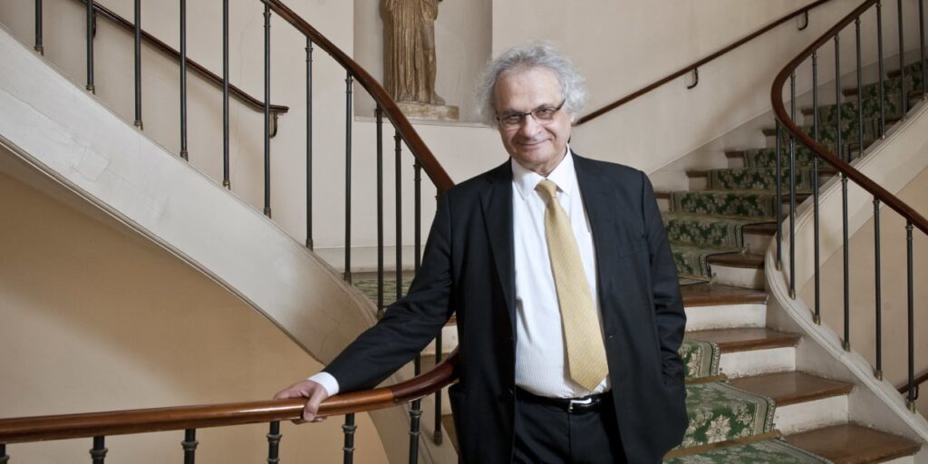 Amin Maalouf élu secrétaire perpétuel de l’Académie française – Jeune Afrique