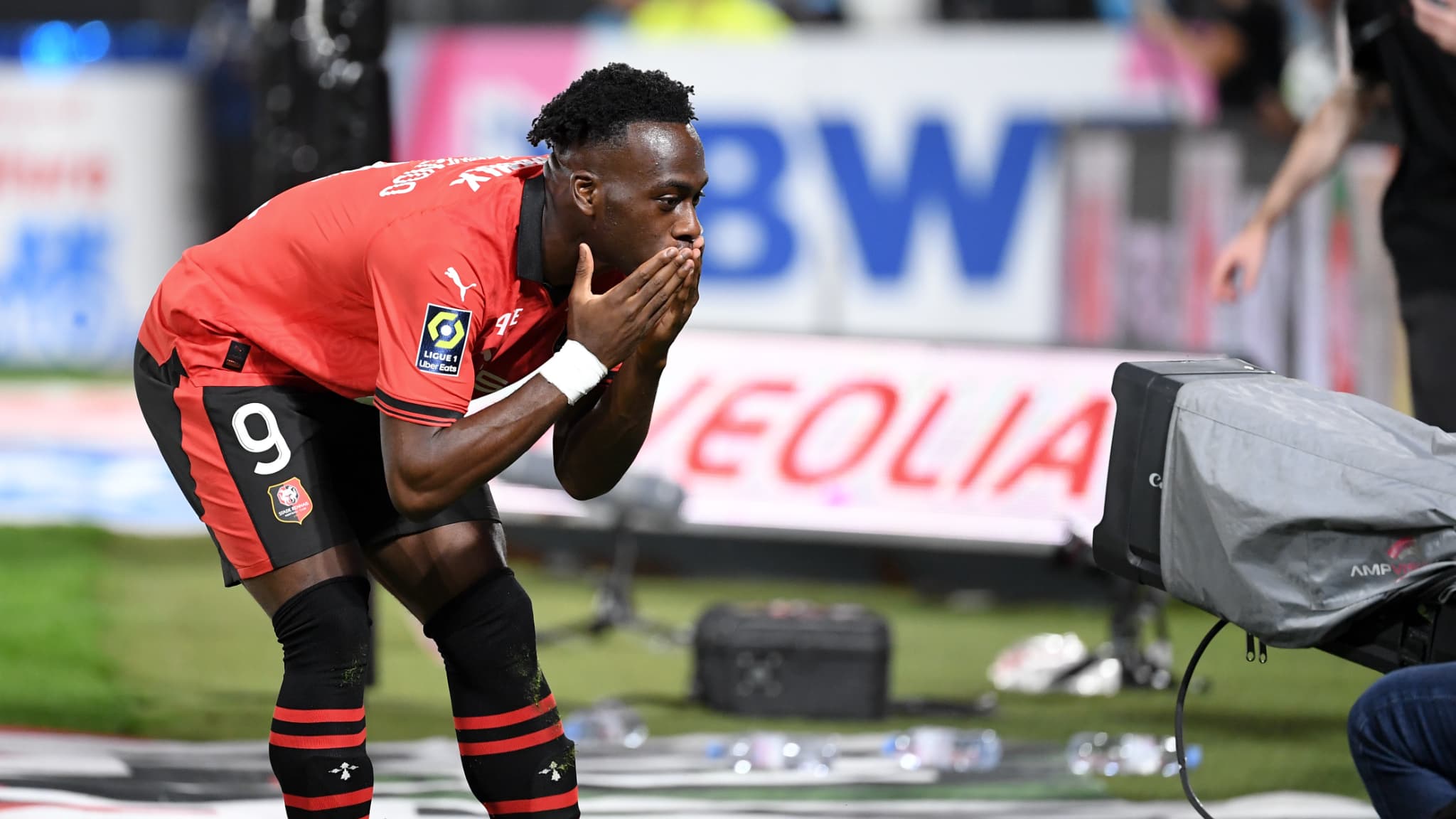 Nice: “Alexis, on t’aime tous”, Kalimuendo a dédié son but à Beka Beka