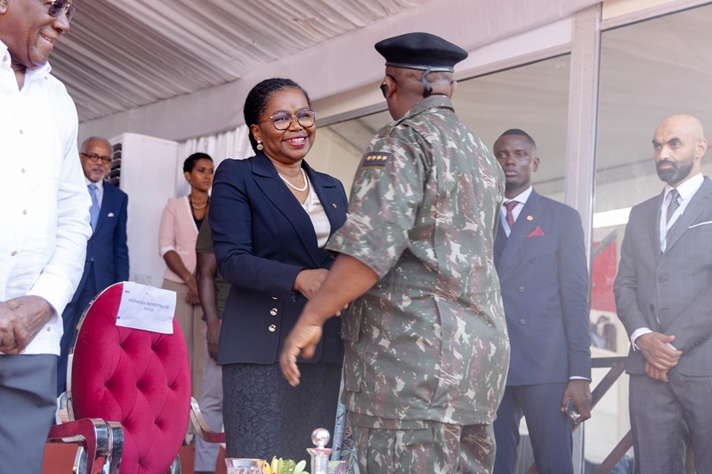 Victoire Tomégah-Dogbé a assisté à la célébration des 50 ans d’indépendance de la Guinée-Bissau