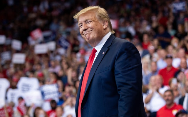 l’administration Trump met fin au statut légal de plus de 500 000 migrants –